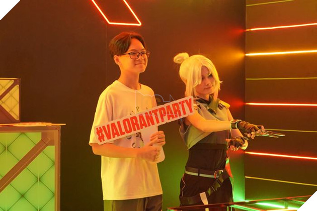 VALORANT: Hàng nghìn người đến theo dõi Playoffs VCT Challengers Vietnam Split 2 14