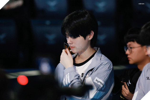 LMHT: Fan T1 cảm thấy lo lắng trước màn thể hiện của OKBRO trước DK