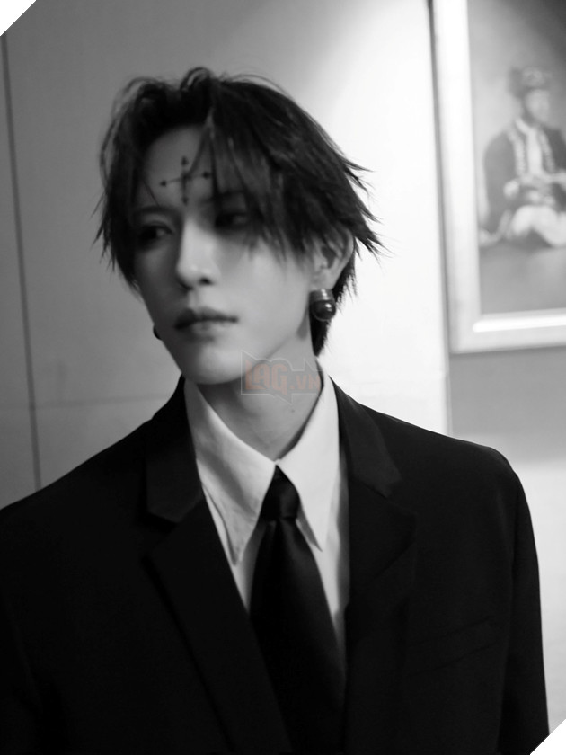 nữ coser giống nam