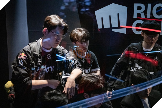 LMHT: Huyền Thoại CloudTemplar chỉ ra sự lộn xộn về vai trò trong đội hình của T1