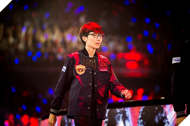 Faker chấn thương