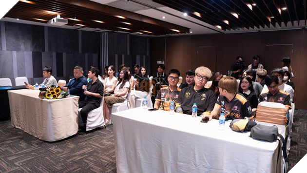 Ampverse Việt Nam hợp tác cùng 19 Esports, ra mắt Team 521.SBTC Naraka Bladepoint 2