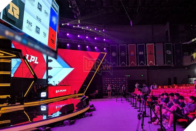 LMHT: LPL Mùa Hè 2023 không thể cập nhật phiên bản 13.13 vì lỗi nghiêm trọng