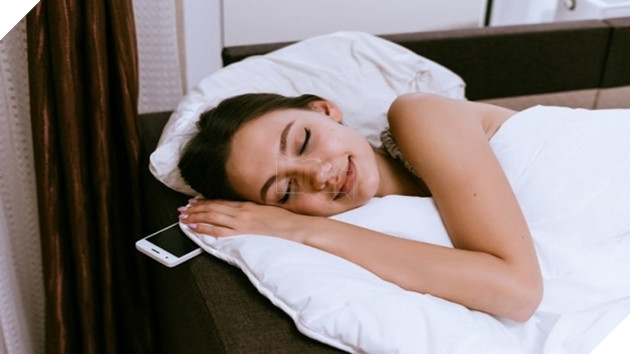 Những nơi nghiêm cấm không nên đặt điện thoại để bảo vệ sức khoẻ 