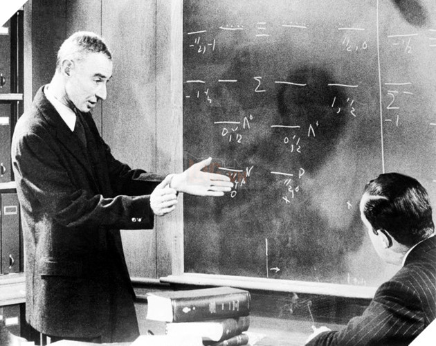 review phim oppenheimer