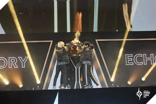 APL 2023: Hình ảnh Saigon Phantom bước lên đỉnh vinh quang tại thánh địa ICONSIAM 4