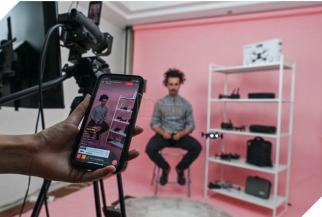 Sự trỗi dậy của người ảo hỗ trợ AI trong thị trường livestream bán hàng tại Trung Quốc