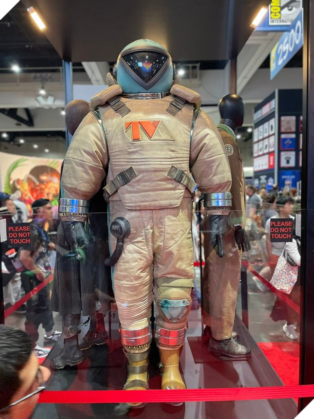 Loạt ảnh tại San Diego Comic-Con hé lộ những trang phục mới cho Sylvie trong Loki Mùa 2 2