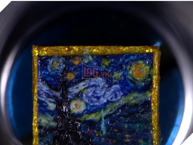 Chiếc đồng hồ đính các tác phẩm của danh hoạ Vincent van Gogh được bán với giá 193.00 USD