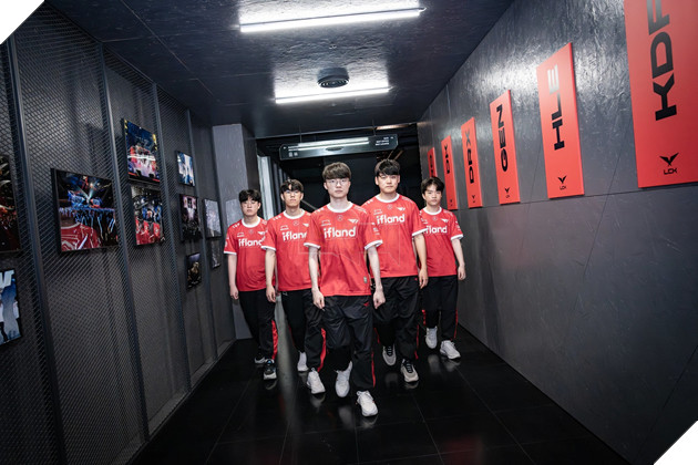 T1 gần như sụp đổ với 50% tỉ lệ thắng tại LCK mùa Hè 2023 khi không có mặt Faker