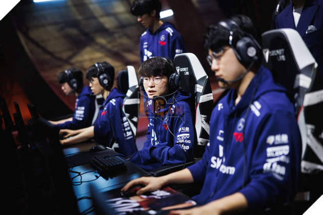 Faker chấn thương