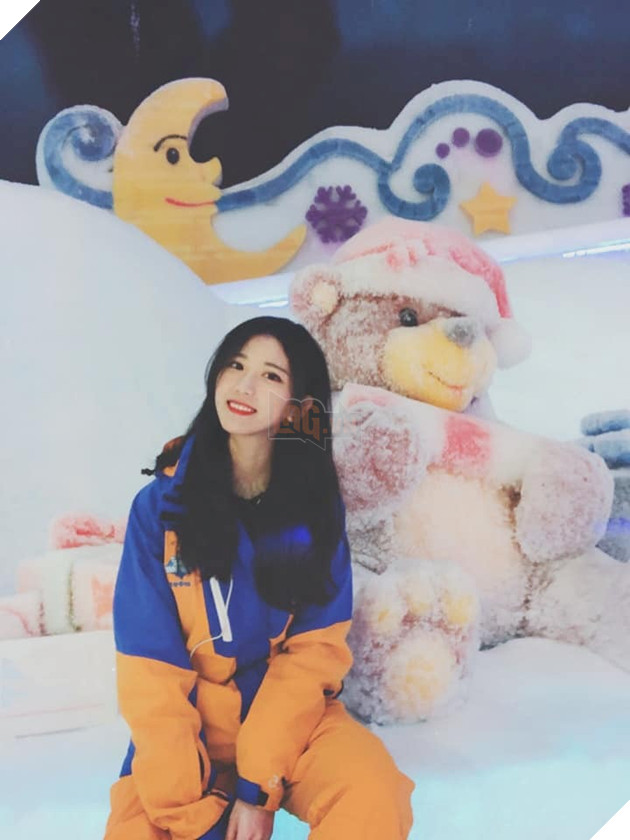 Genshin Impact: Chiêm ngưỡng nhan sắc tuổi đôi mươi của nữ VA 30 tuổi lồng tiếng cho Yae Miko 6