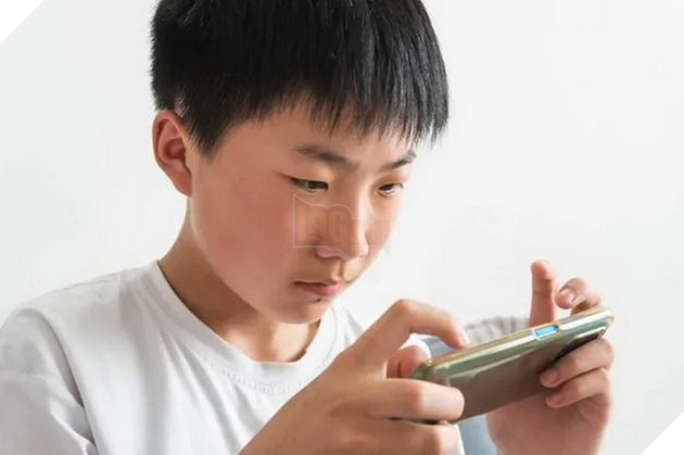 Trung Quốc tiếp tục muốn giảm giờ chơi game mobile của trẻ dưới 18 tuổi chỉ còn 2 giờ mỗi ngày 2