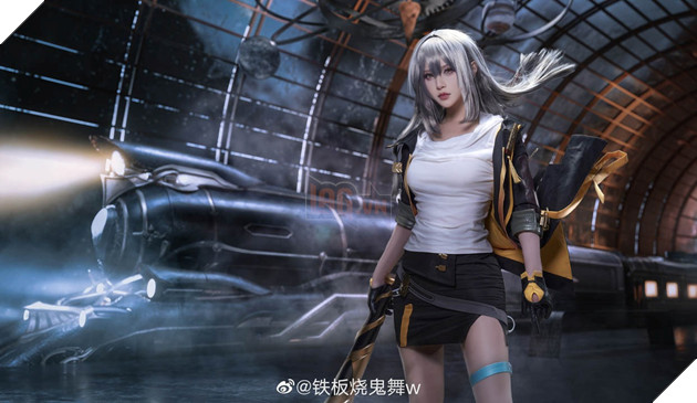 Honkai Star Rail: Chiêm ngưỡng bộ cosplay Nhà Khai Phá đẹp và gợi cảm không thua gì bản gốc 14