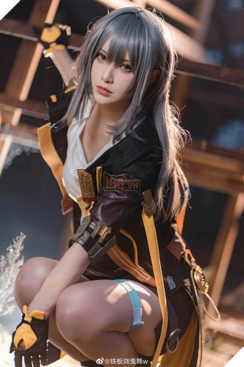 Honkai Star Rail: Chiêm ngưỡng bộ cosplay Nhà Khai Phá đẹp và gợi cảm không thua gì bản gốc 3