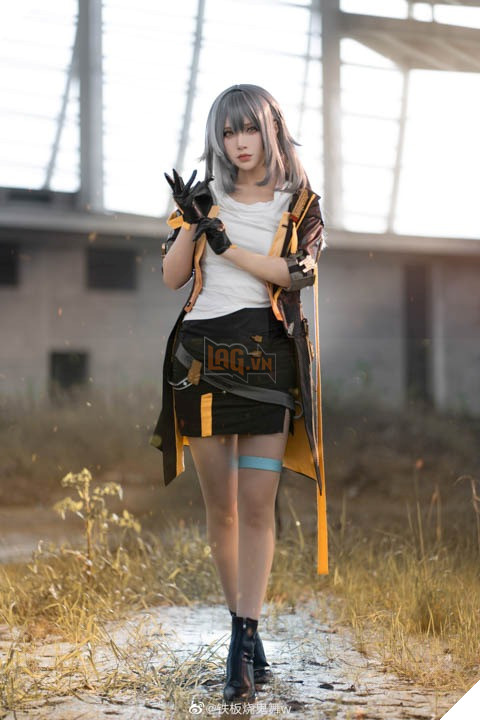 Honkai Star Rail: Chiêm ngưỡng bộ cosplay Nhà Khai Phá đẹp và gợi cảm không thua gì bản gốc 7