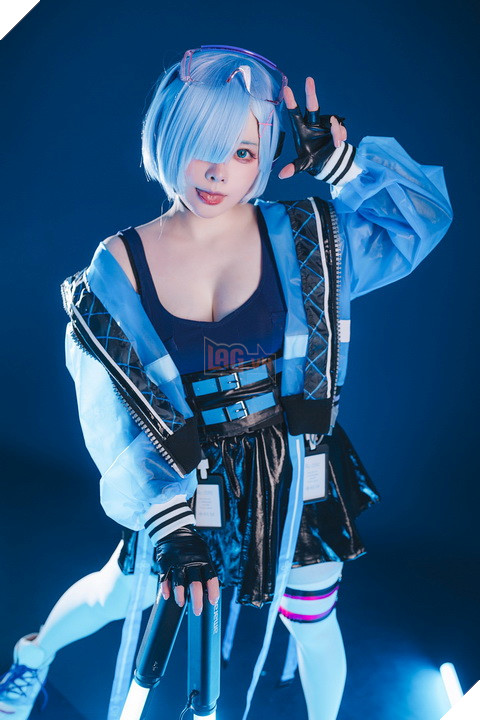 Chiêm ngưỡng bộ Cosplay Rem phiên bản hiện đại trong bộ Re:Zero − Starting Life in Another World 12