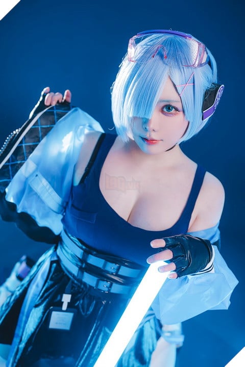 Chiêm ngưỡng bộ Cosplay Rem phiên bản hiện đại trong bộ Re:Zero − Starting Life in Another World 2