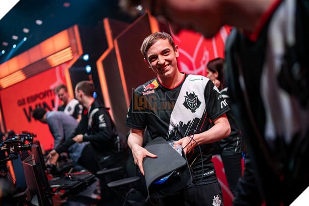 LMHT: Riot Games bất ngờ đăng bài tìm người sánh ngang với Faker về độ vĩ đại 6