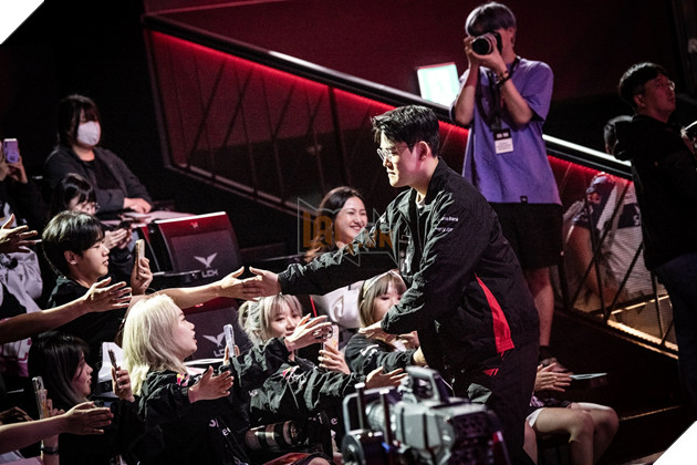 LMHT: Quản lý cũ của EDG cho rằng Gumayusi chỉ là Xạ thủ tầm trung