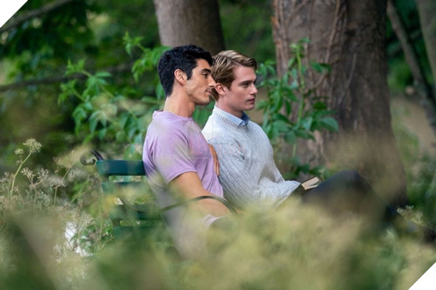 Đạo diễn Matthew Lopez chia sẻ dự định về phần tiếp theo của Red, White & Royal Blue 2