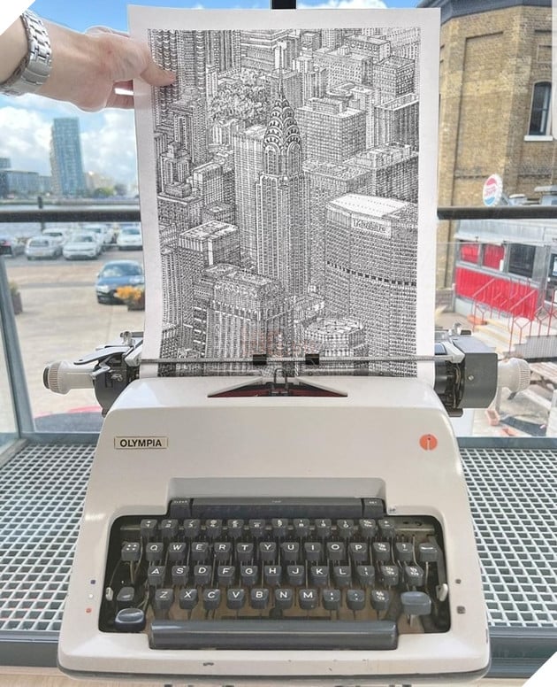 Vẽ tranh bằng máy đánh chữ, nam họa sĩ khiến cộng đồng mạng phải ngạc nhiên 2