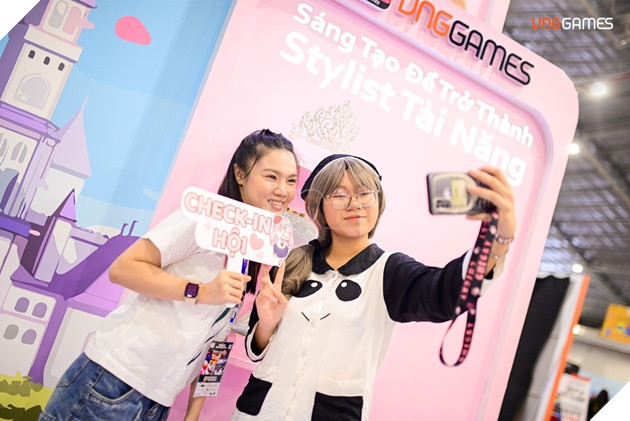 Tựa game Sao Thời Trang VNG chào đón hơn 1000 fan cứng tại Color Fiesta 2023 5