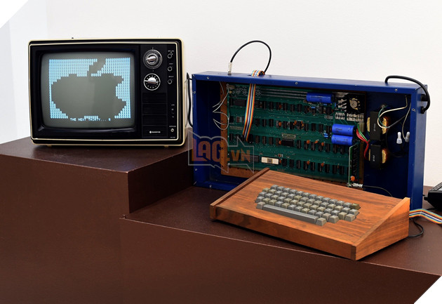Chiếc PC đầu tiên do Steve Jobs tạo ra đã được bán với mức giá siêu khủng