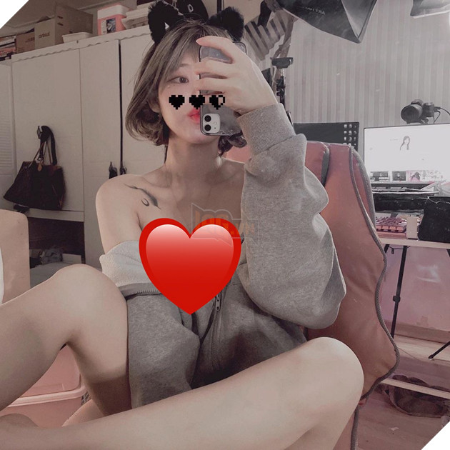 LMHT: Cô nàng tố cáo Mystic lài ai? Một gương mặt quen thuộc với phong cách cực gợi cảm