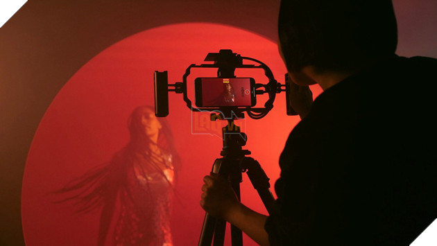 iPhone 15 Pro Max ra mắt: Viền Titanium, camera zoom 5x và đắt nhất lịch sử lịch sử iPhone