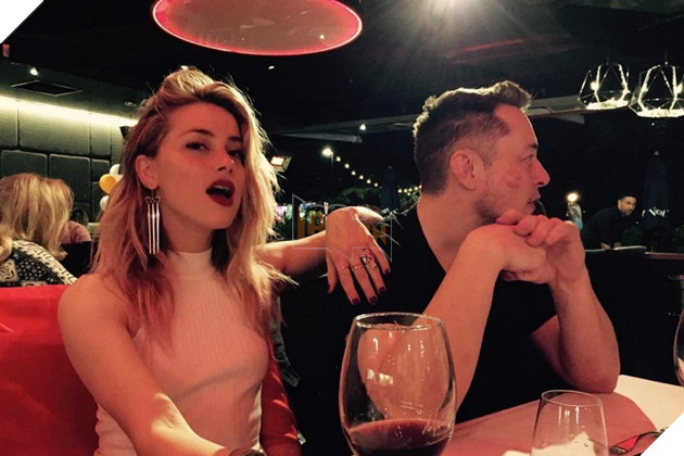 Elon Musk “thuê” Amber Heard để cosplay Mercy trong Overwatch vì “cả hai quá giống nhau” 5