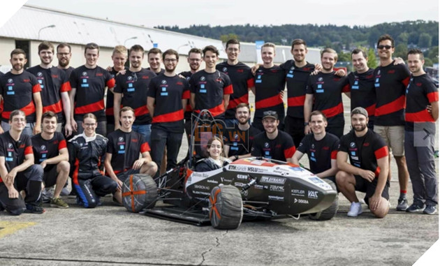 Xe đua điện tăng tốc 0 - 100km chưa đầy 1 giây, lập kỷ lục thế giới mới