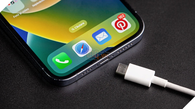 Apple để lộ dung lượng pin iPhone 15 series