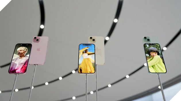 Apple để lộ dung lượng pin iPhone 15 series