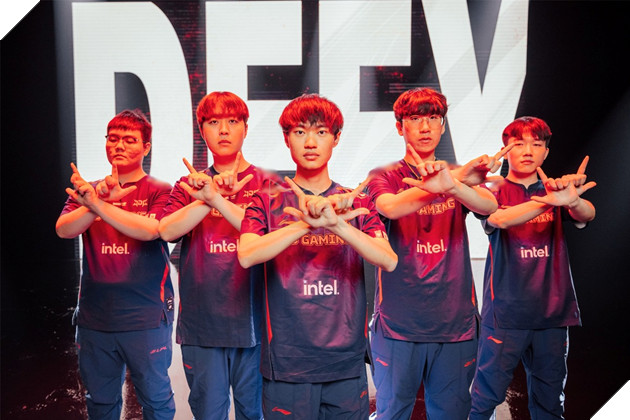 LMHT: Ruler đang luyện một con bài tẩy để chuẩn bị cho CKTG 2023?