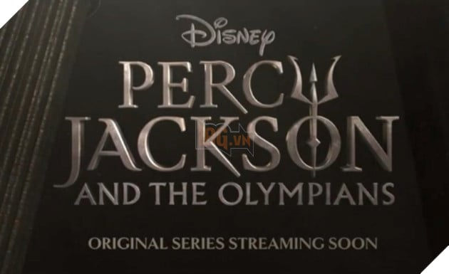 Hé lộ ngày phát hành của phim truyền hình Percy Jackson và Các Vị Thần Trên Đỉnh Olympus Percy_2_XKRX