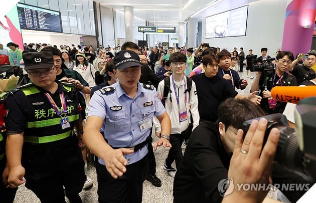 LMHT: Ký giả kỳ cựu đã không khỏi ngạc nhiên bởi độ nổi tiếng của Faker tại Trung Quốc