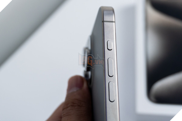 Review iPhone 15 Pro Max Titanium đầu tiên ở Việt Nam có giá lên đến 70 triệu đồng