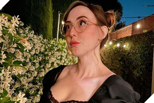 LMHT: Nữ BLV đứng trước nguy cơ bị tung clip nóng sau khi công bố Bán Quạt