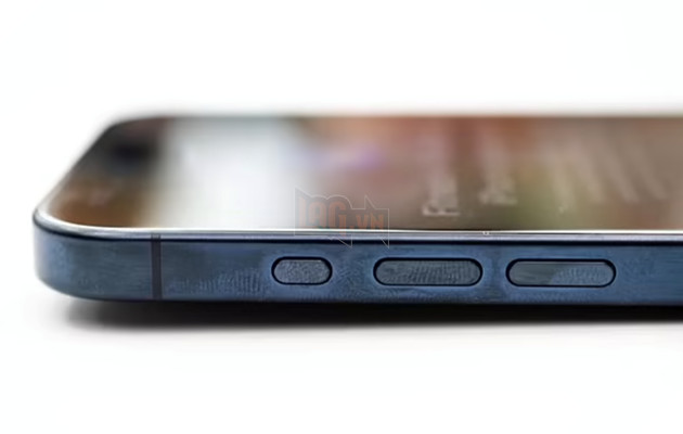 Khung viền titan trên iPhone 15 Pro/ Pro Max tự chuyển màu sau một thời gian ngắn sử dụng
