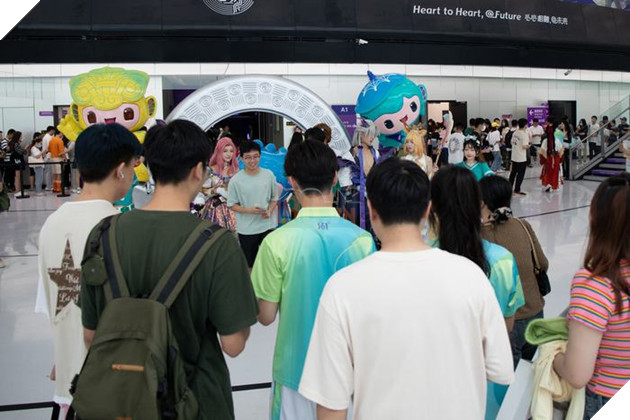 Asian Games 2022: Trung - Hàn đại chiến Bán kết LMHT, hàng trăm Fangirl chờ được nhìn thấy Faker 11