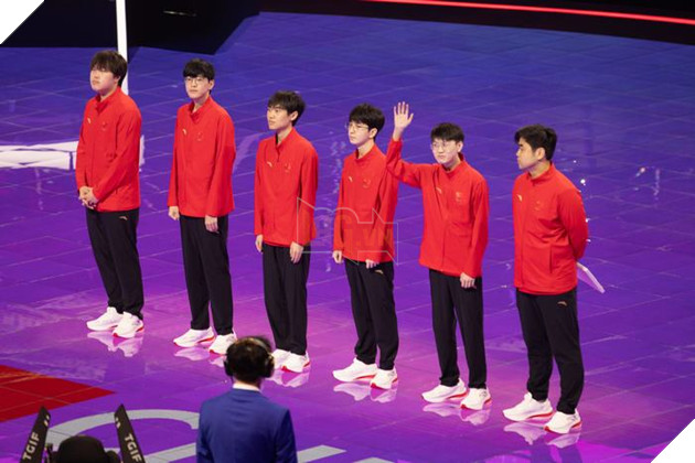 Asian Games 2022: Trung - Hàn đại chiến Bán kết LMHT, hàng trăm Fangirl chờ được nhìn thấy Faker 2