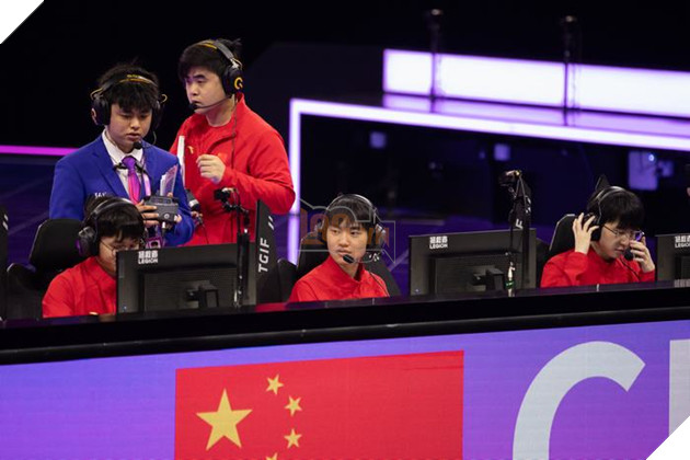 Asian Games 2022: Trung - Hàn đại chiến Bán kết LMHT, hàng trăm Fangirl chờ được nhìn thấy Faker 3