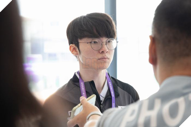 Asian Games 2022: Trung - Hàn đại chiến Bán kết LMHT, hàng trăm Fangirl chờ được nhìn thấy Faker 6