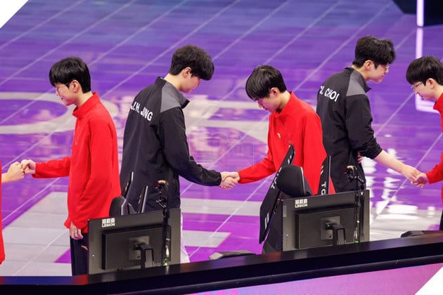 LMHT: Hé lộ nguyên do khiến cho Faker không thể ra sân trong đại chiến Hàn Trung tại ASIAD