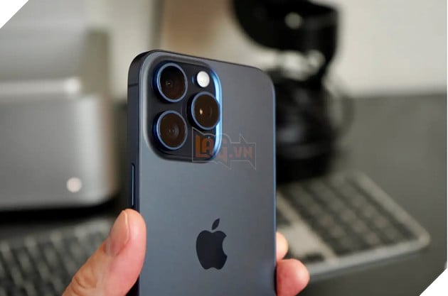 Vấn đề quá nhiệt trên iPhone 15 Pro không được khắc phục sau khi cập nhật lên iOS 17.0.3 