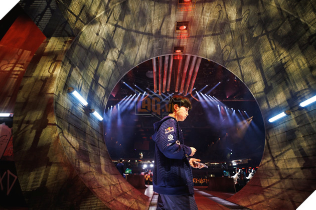 LMHT: Cựu HLV của FNC chỉ ra mắt xích yếu nhất của T1 bên cạnh Oner