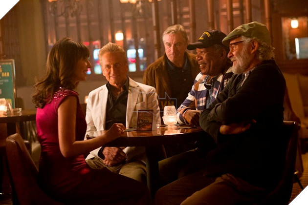 Last Vegas: Bộ phim bỗng hot trên Netflix 2024 Last-vegas-scene.2_KBWR