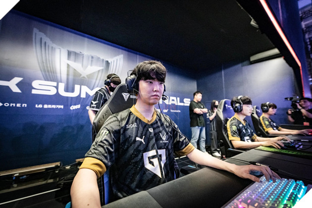 Streamer LMHT nổi tiếng nhận định khả năng farm lính của GAM không thua gì Chovy