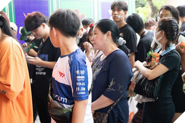 Toàn cảnh ngày thi đấu thứ ba Chung kết Yomost VFL Summer 2023 - chế độ Sinh Tồn 10